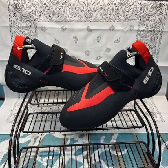 Pies de Gato Five Ten Aleon - Bolas Sport